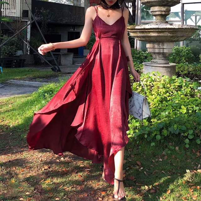 {Hàng đặt order }Váy maxi đi biển hở lưng dây mảnh độc đáo | BigBuy360 - bigbuy360.vn