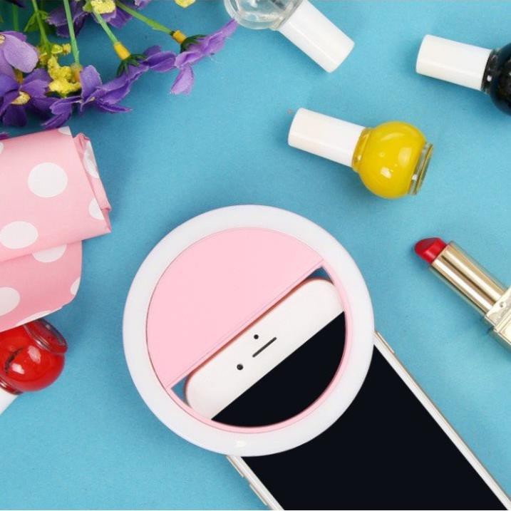 Đèn LED Selfie kẹp điện thoại tạo hiệu ứng ánh sáng dùng pin 3a