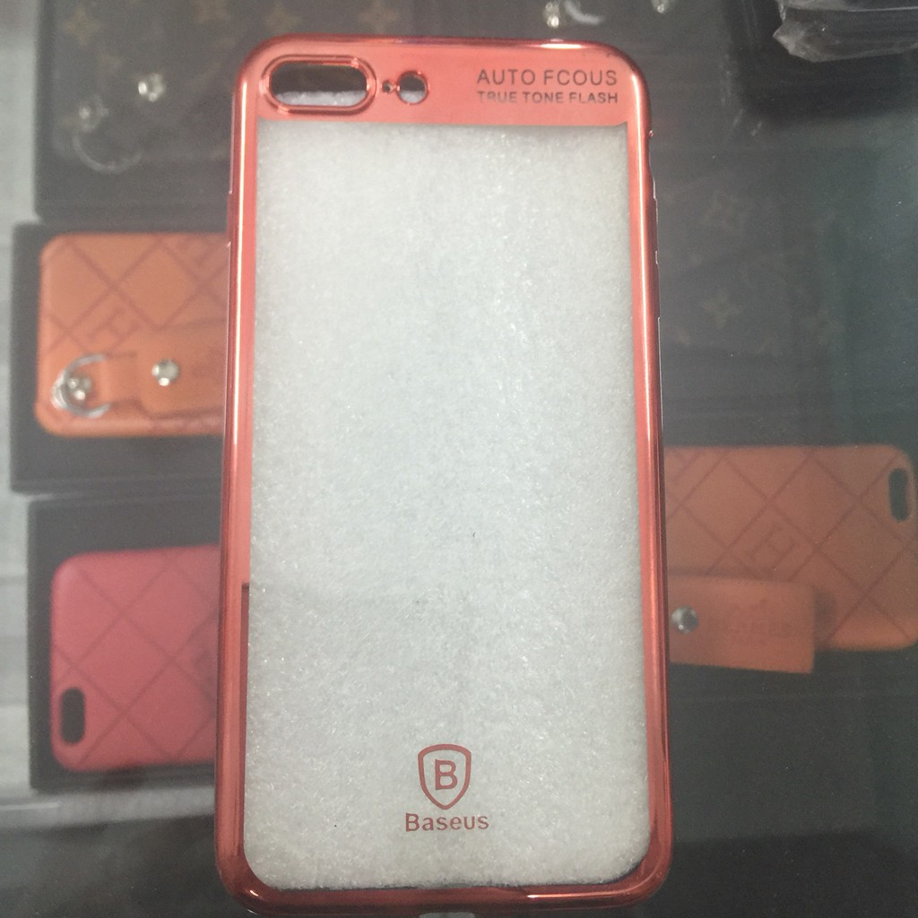 ốp dẻo trong viền đỏ cho máy iphon 7plus và 8plus ..............................................................