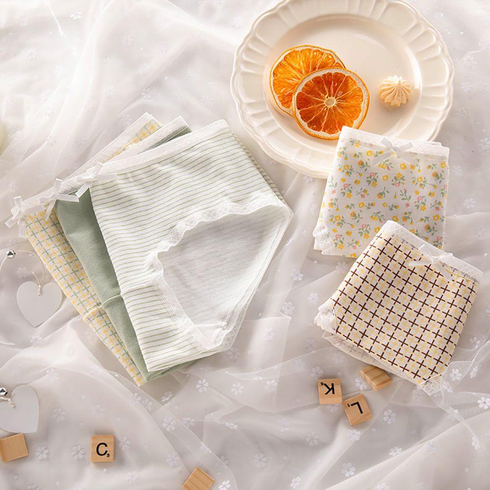 Quần Lót Cotton Lưng Vừa Họa Tiết Hoa Xinh Xắn WMES15H Cho Nữ
