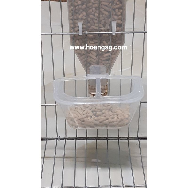 Máng ăn tự động cho bồ câu.vẹt,cu gáy,yến phụng.chim,giá 50k/bộ