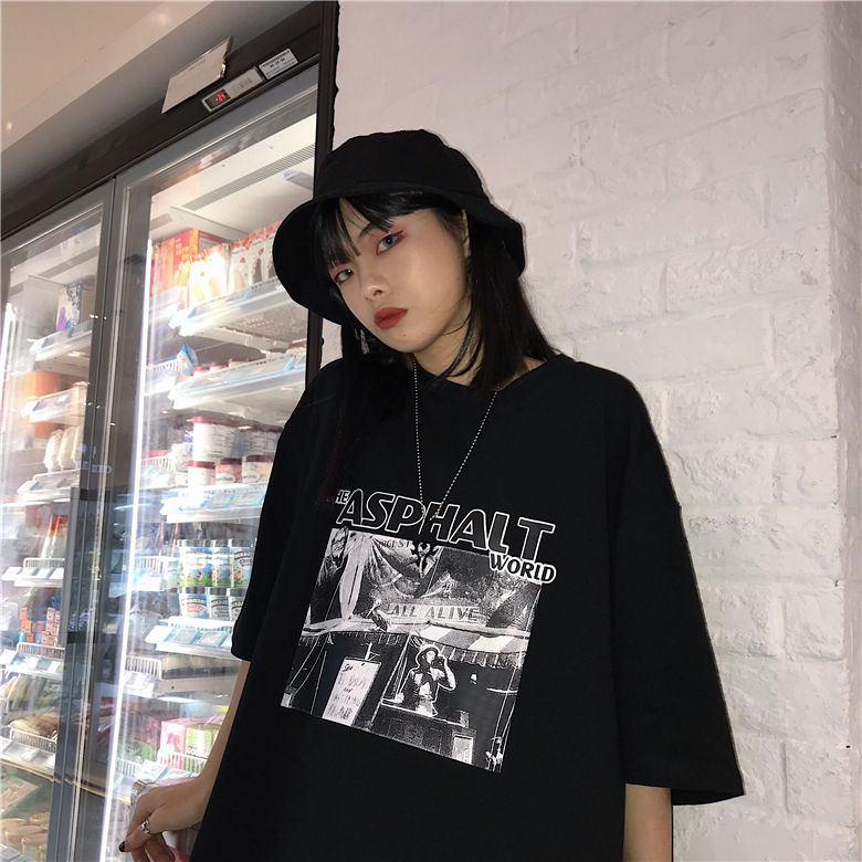 Sakura Kawashima ins South Korea 2021 new summer super hot port style Harajuku loose CEC short sleeve T-shirt women's trend