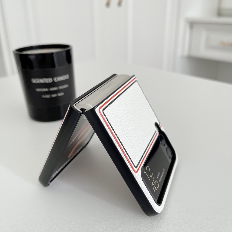 [HÀNGSẴN] Ốp da Thom Browne trắng cho samsung Z Flip 3 / Z Flip 4 / Z Flip3 / ZFlip3 / Z Flip4/ ZFlip4