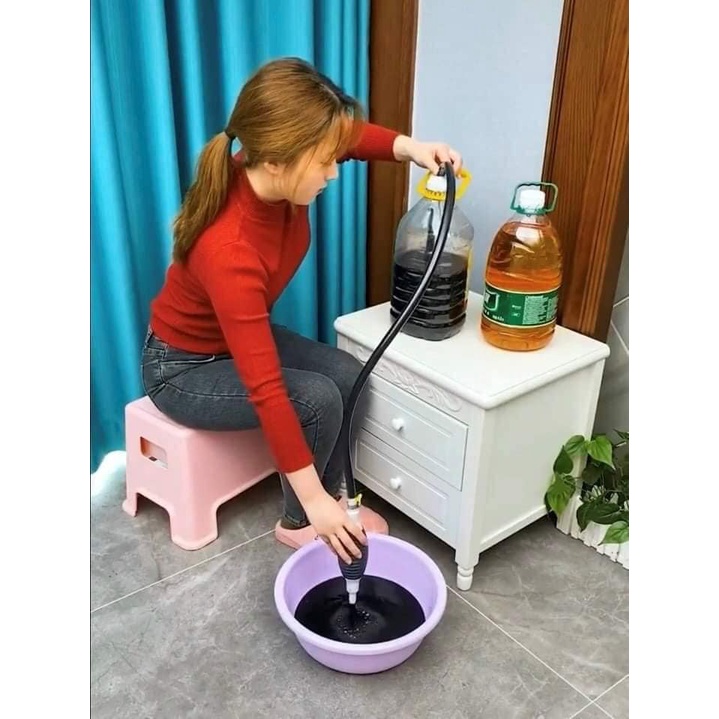 Ống hút xăng dầu chất lỏng bóp tay dài 1m tiện lợi
