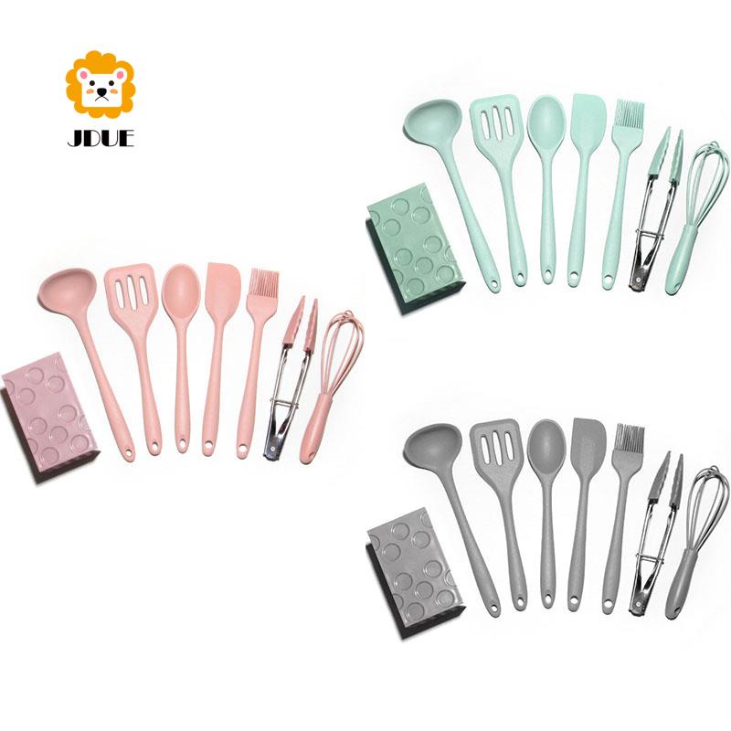 Bộ 8 dụng cụ nấu ăn mini bằng silicone chống dính màu hồng