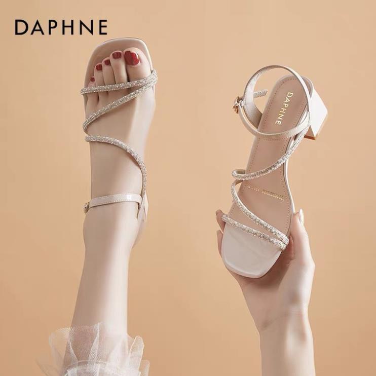 Chính hãng- Sandal quai đính đá sang trọng gót 5p rễ phối đồ cho chị e đi dự tiệc Mã T10
