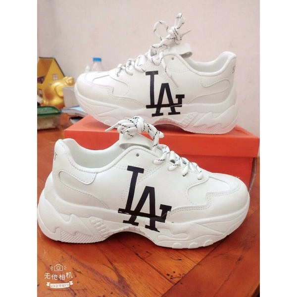 [SIÊU SALE ] GIÀY SNEAKER NỮ IA ĐẾ CAO 7p SIÊU SAO LÀNG GIÀY