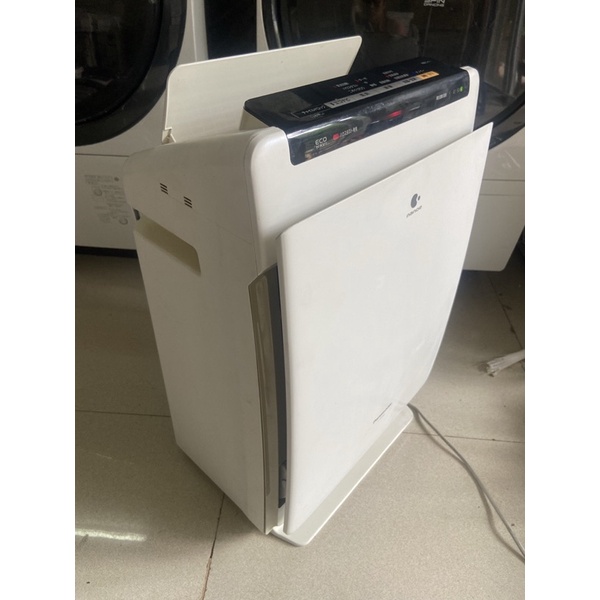 Máy lọc không khí bù ẩm Panasonic F-VXF65, Màng Hepa mới nguyên hộp