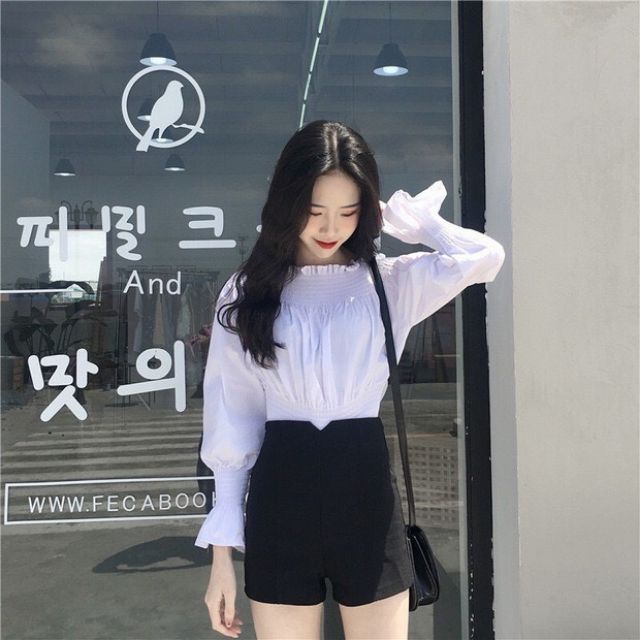 Quần đùi lưng cao v siêu sang