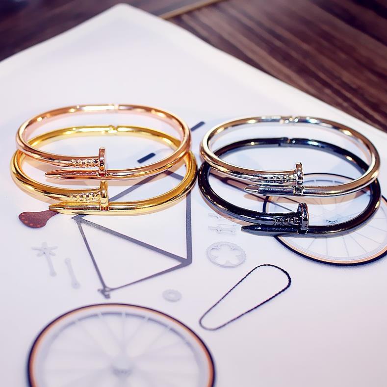 Lắc tay nam nữ cặp đôi đẹp titan Hàn Quốc i67