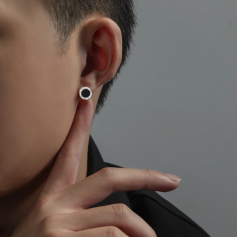 Khuyên Tai Thép Titan Màu Đen Phong Cách retro Thời Trang Cho Nam Và Nữ