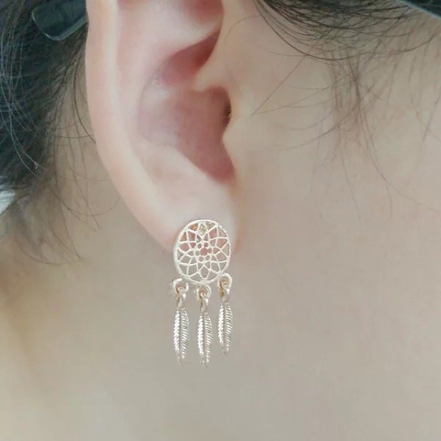 Bông tai dreamcatcher Pha Bạc duyên dáng cá tính.