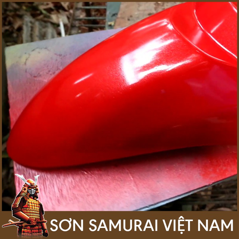 Chai sơn Samurai màu đỏ ánh kim 1108 Yamaha