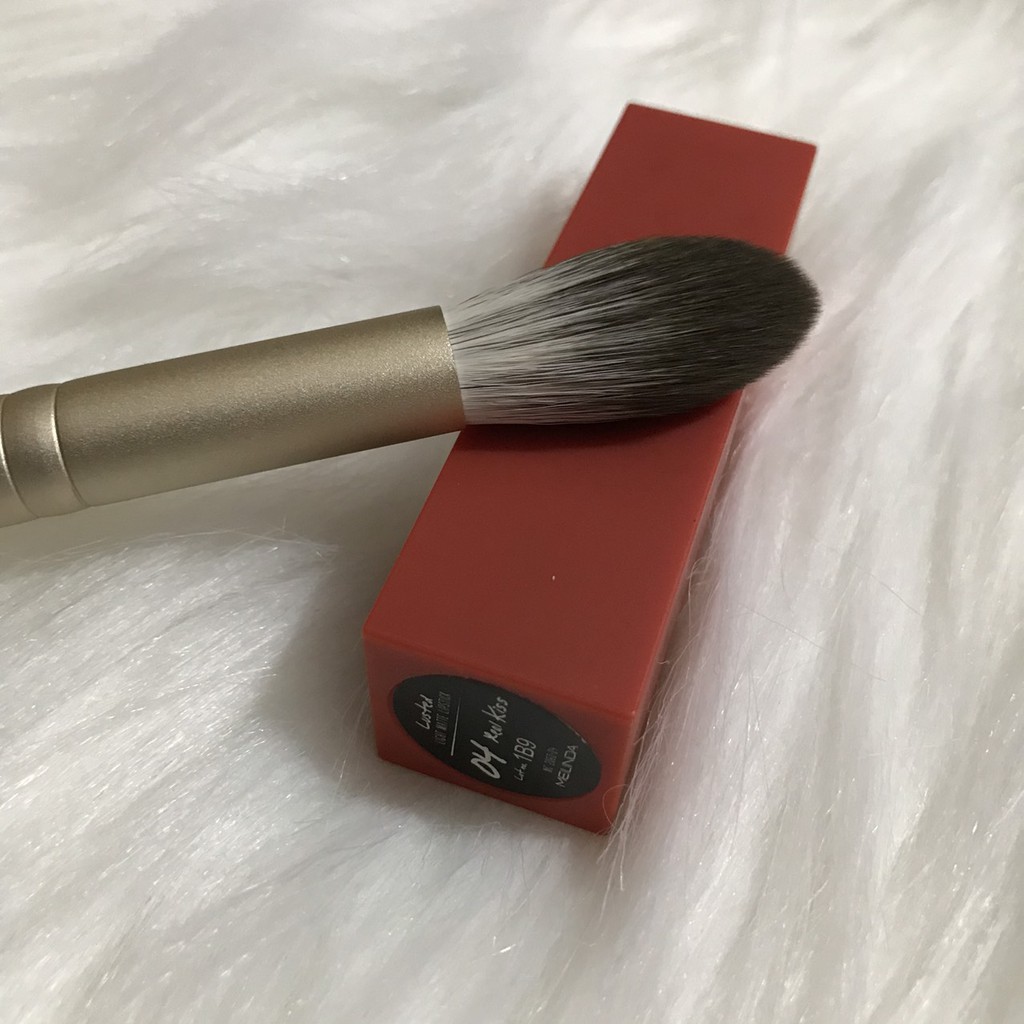 Cọ Trang Điểm Highlight My Destiny Trắng Ngà