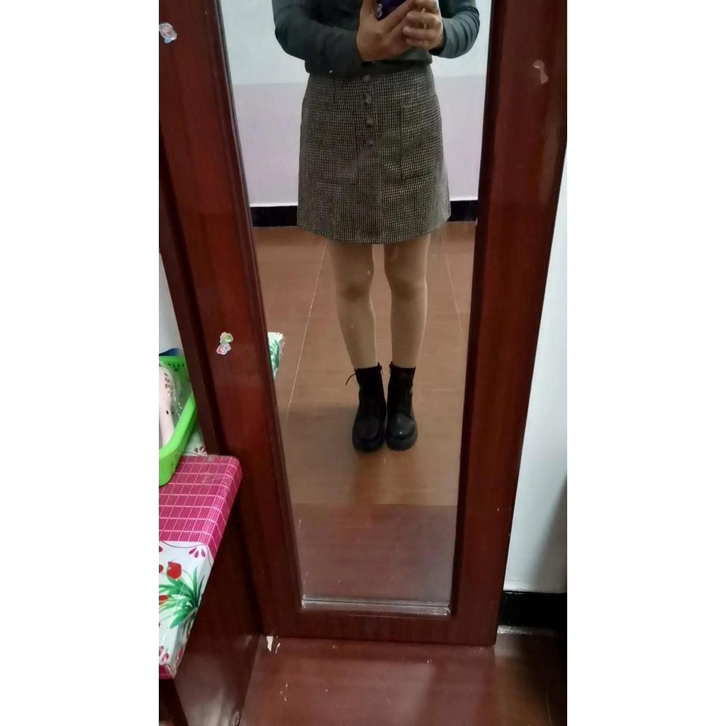 Chân váy chữ A lưng cao họa tiết kẻ sọc ca rô phối túi phong cách Nhật Bản thời trang