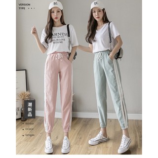 Quần thể thao nữ form rộng có bo chân