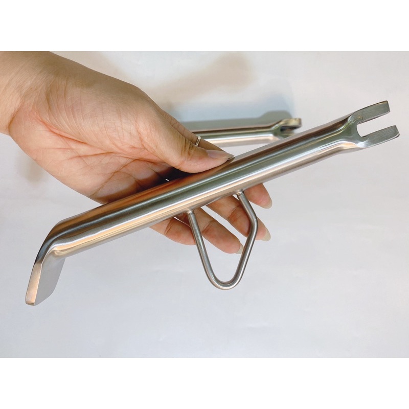 Chân chống nghiêng inox đặc 304 mẫu mới cho xe Vario, Sirius, Dr, Fuled...