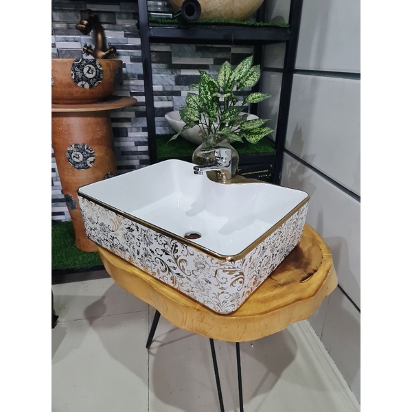 Lavabo sứ họa tiết hoa cao cấp