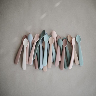 Mushie set 2 thìa ăn silicone