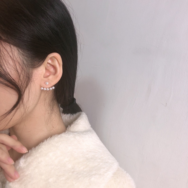 Đôi Bông Tai Đính Ngọc Trai Xinh Xắn Dành Cho Bạn Nữ