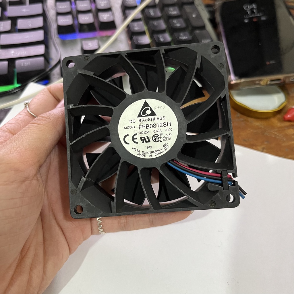 Quạt hút nhiệt - thổi nhiệt DC12v 8cm 0.6A hàng 3 dây hút thổi mạnh