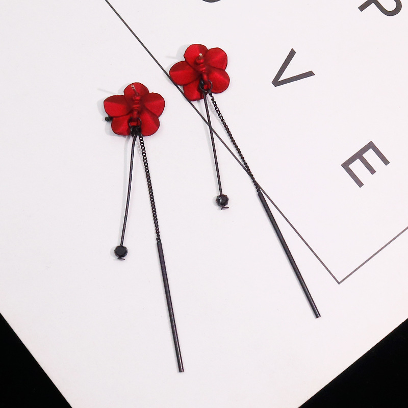 Đôi khuyên tai mạ bạc 925 mặt hình hoa phối tua rua dài