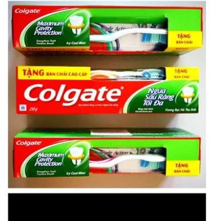 Kem đánh răng colgate 225g tặng bàn chải lông tơ