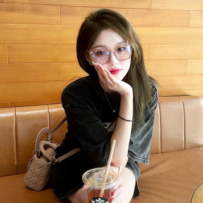 Mắt Kính Gọng Vuông Thời Trang D87