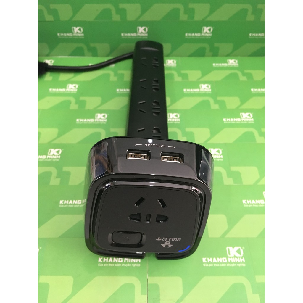 KM Bảng ổ cắm điện AC 3 chân, có cổng USB 5V DC, Led và công tắc nguồn.