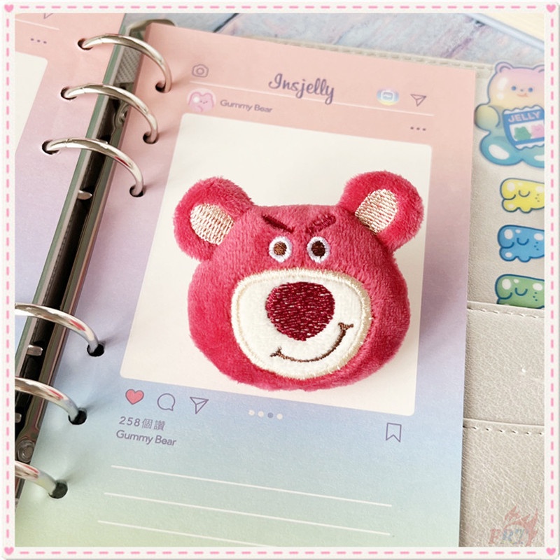 ★ Lotso Ghim Cài Áo Hình Nhân Vật Hoạt Hình Nhồi Bông Đáng Yêu ★ 1 Huy Hiệu Cài Áo Trang Trí Balo Hình Gấu/Gấu Lots-o' Dễ Thương