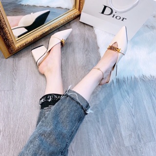Sục Dioorrr mũi nhọn