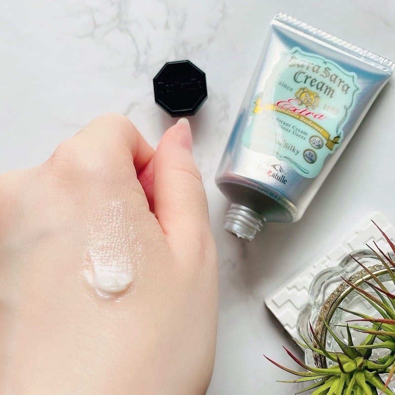 Kem khử mùi vùng nách Deonatulle Sara Sara Cream 45g