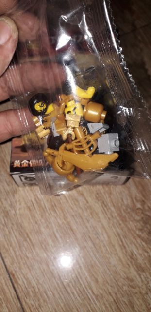 Lắp ráp 1 hộp LegoNinja có 2 nhân vật 91042 bằng nhựa ABS