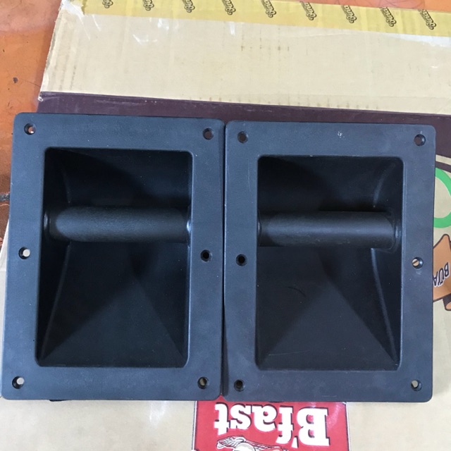 quay thùng loa cặp