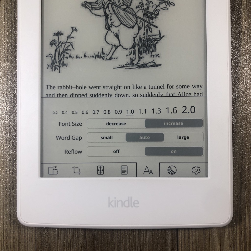 Máy Đọc Sách Kindle Paperwhite Nội Địa Nhật máy xước nhiều