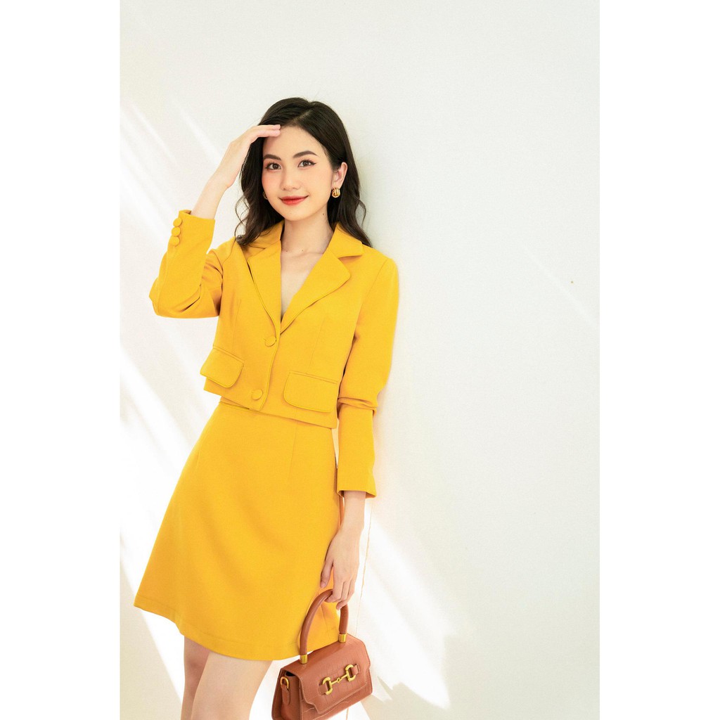 Set Blazer 2 cúc croptop + chân váy | BigBuy360 - bigbuy360.vn