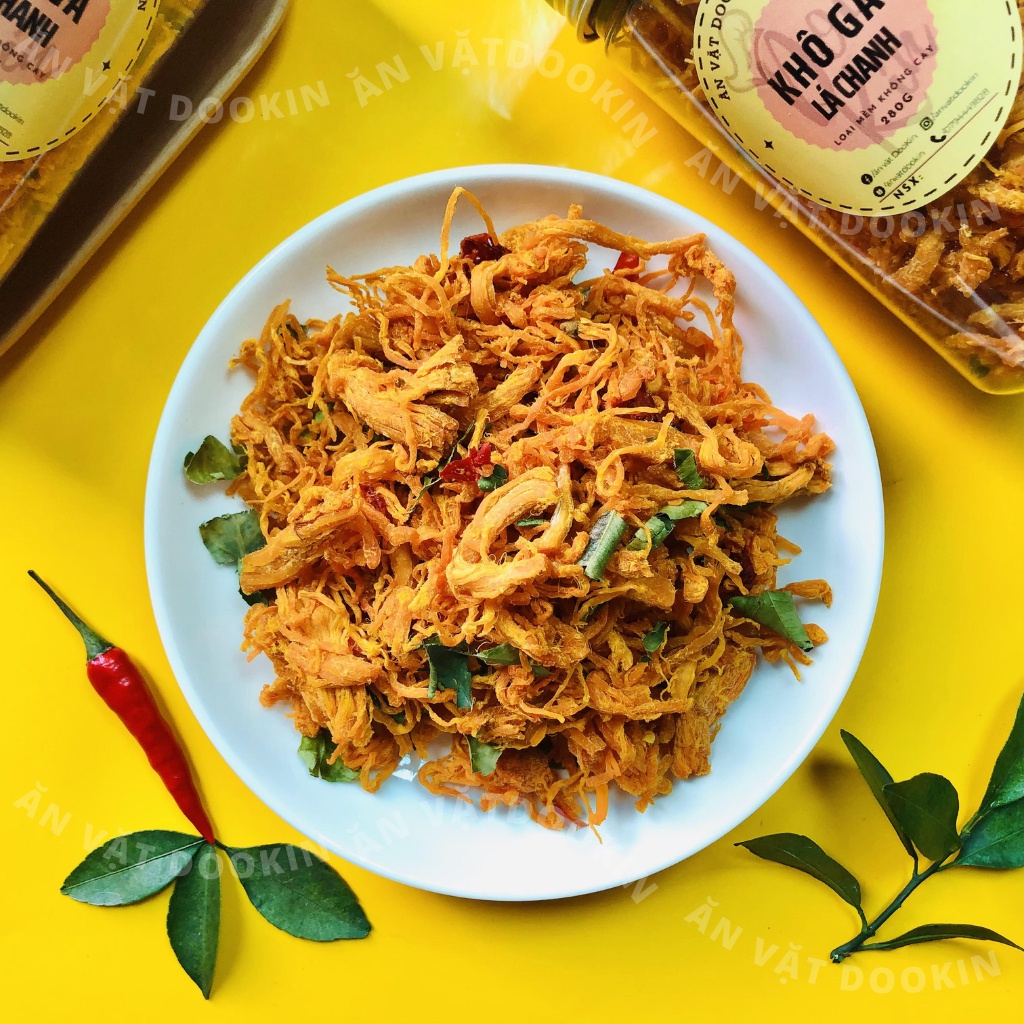 Khô gà lá chanh mềm cay 250g DooKin đồ ăn vặt vừa ngon vừa rẻ | BigBuy360 - bigbuy360.vn