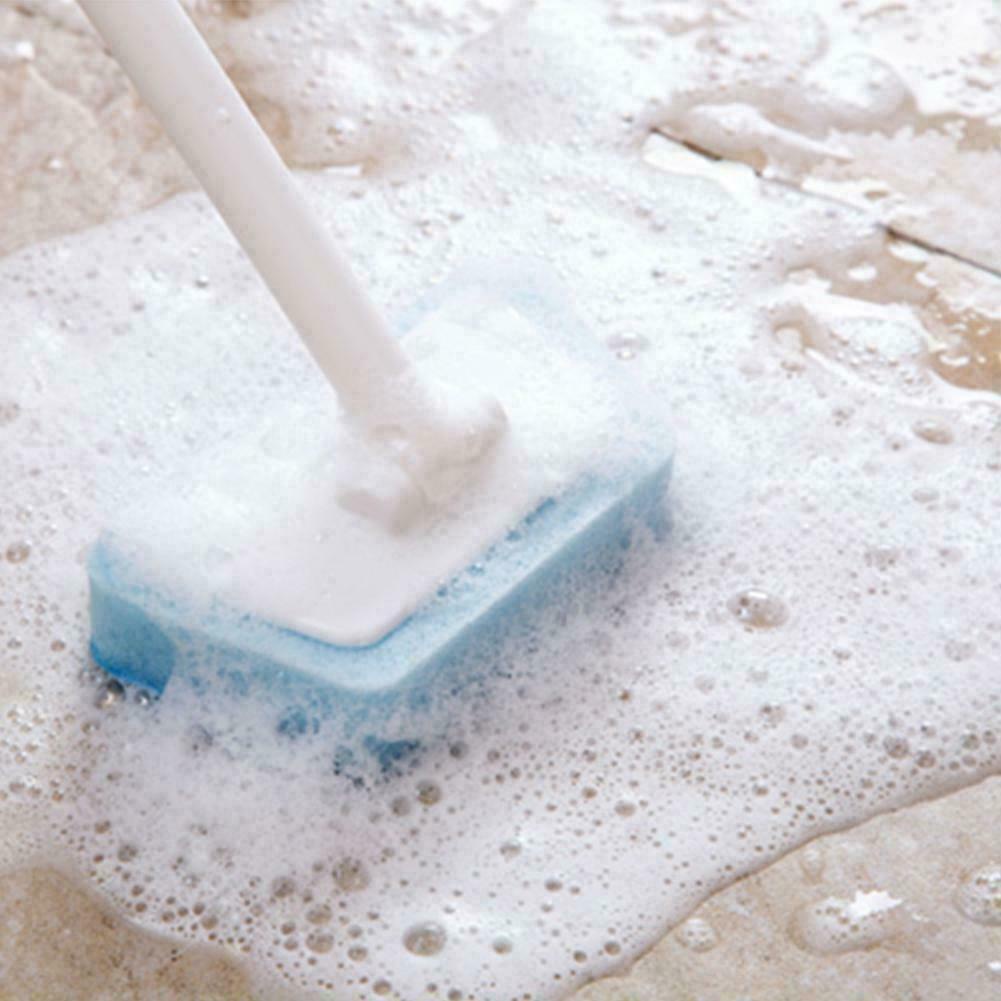 Bàn Chải Chà Sàn Cán Dài Tiện Lợi R6W9