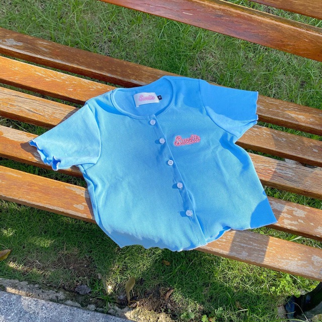 Áo Sweetie Logo Croptop | BigBuy360 - bigbuy360.vn