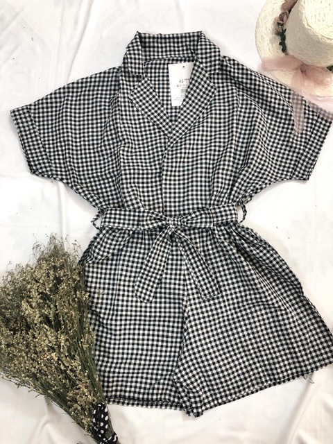 Jum vest kẻ nâu ❤️