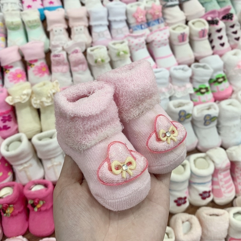 Combo 3 đôi tất sơ sinh  cho bé trai và bé gái, nhiều hình đáng yêu