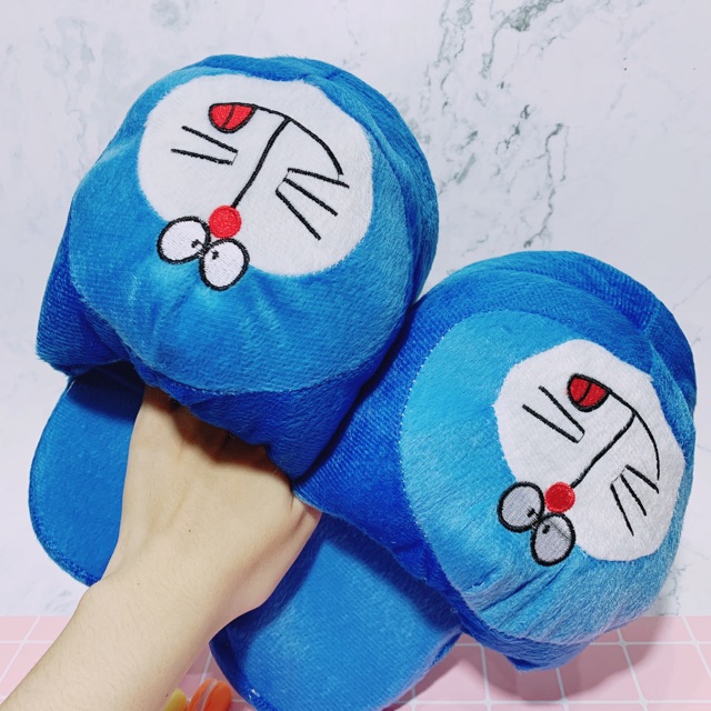 Dép bông mang trong nhà Doraemon