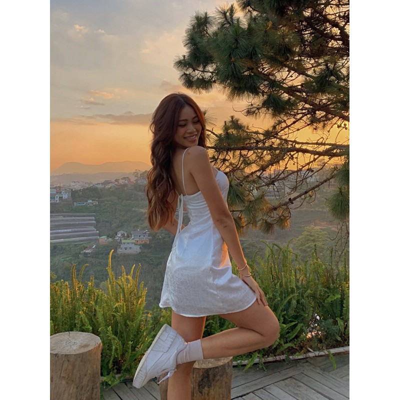 Đầm lụa 2 dây | BigBuy360 - bigbuy360.vn