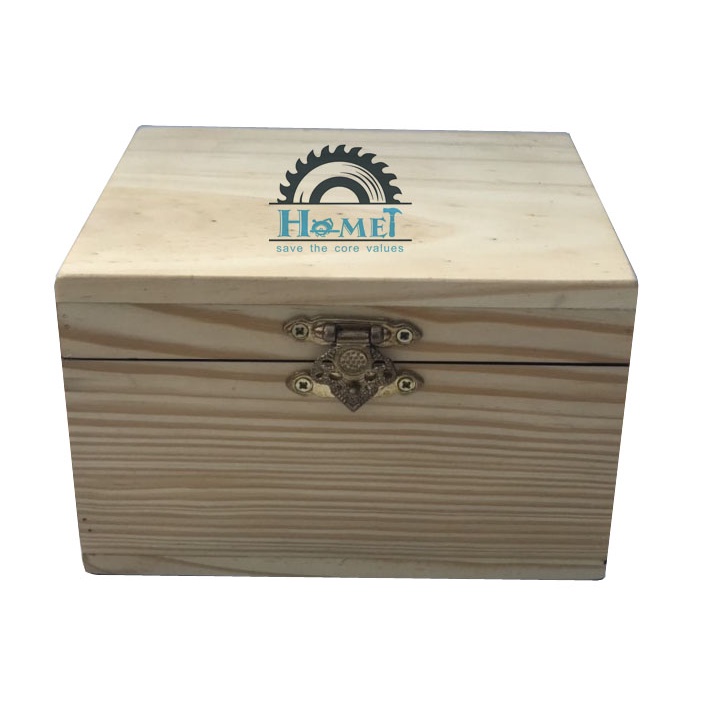 HỘP ĐỰNG QUÀ BẰNG GỖ THÔNG - LÓT NHUNG  ĐỎ BÊN TRONG HỘP