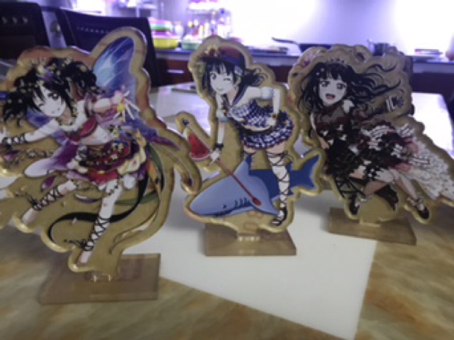 Đặt làm Tượng Trưng Bày/Standee Mica theo yêu cầu