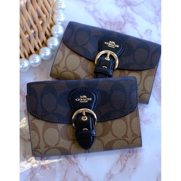 Ví Coach nữ