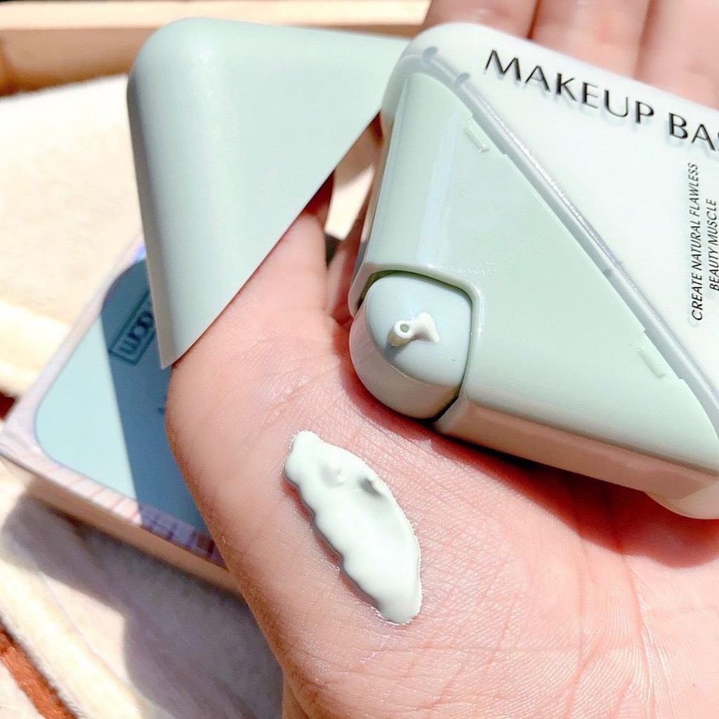 Kem lót trang điểm làm sáng tông màu da Air Feeling Wodwod | BigBuy360 - bigbuy360.vn