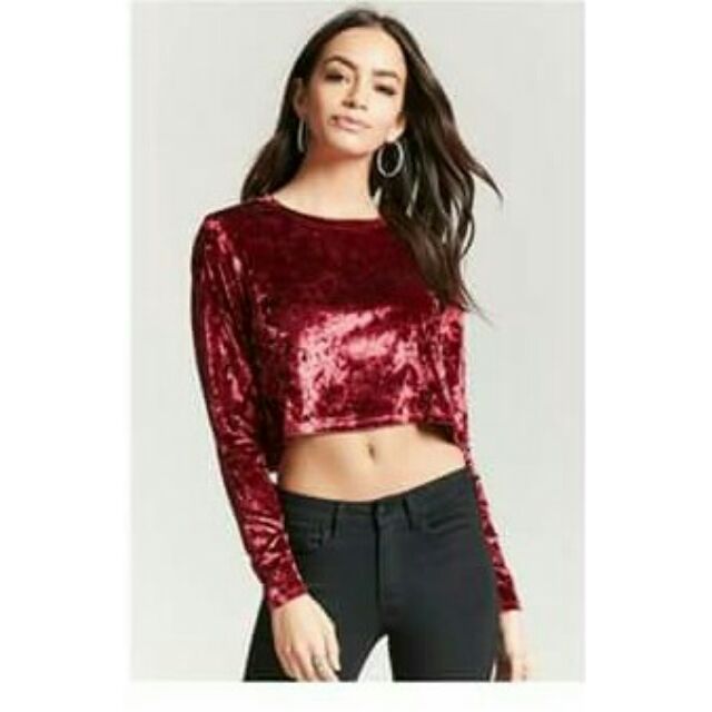 Áo croptop nhung mốc F21