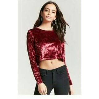 Áo croptop nhung mốc F21