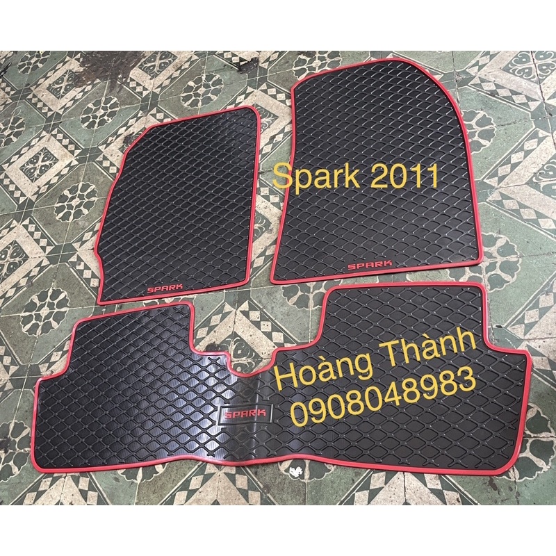 Thảm cao su lót sàn xe Spark